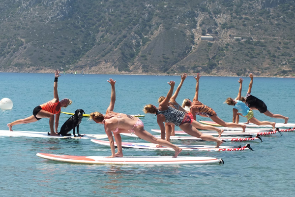 กีฬา Extreme ทางน้ำ - SUP Yoga